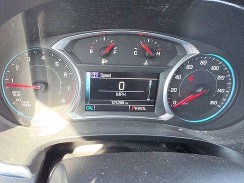 Used 2017 Chevrolet Malibu LT w/ Driver Confidence Package image 32