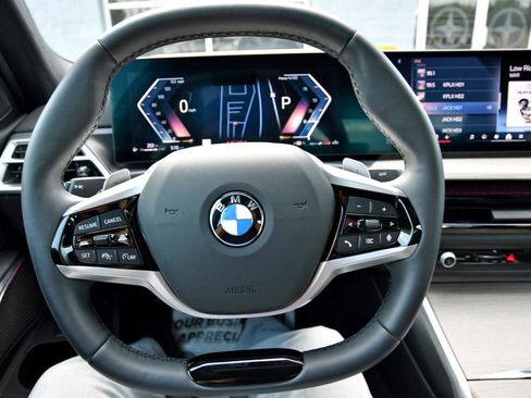 Used 2025 BMW 330i Sedan image 11