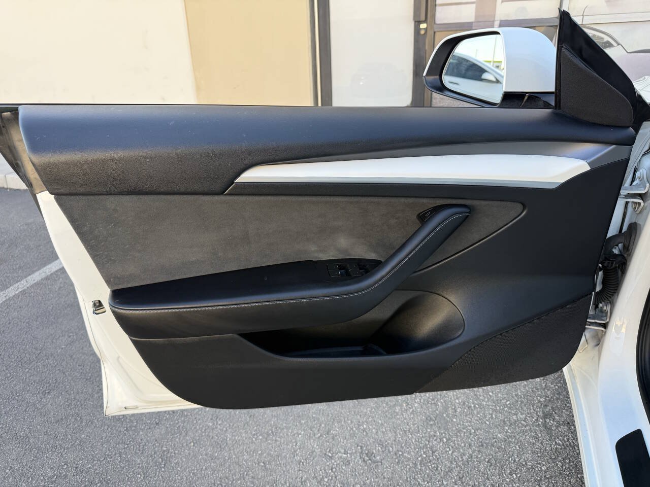 Used 2023 Tesla Model 3 Standard Range RWD image 18