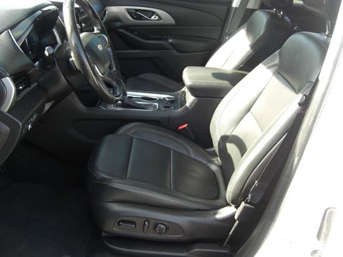 Used 2019 Chevrolet Traverse RS w/ LPO, Cargo Package image 22