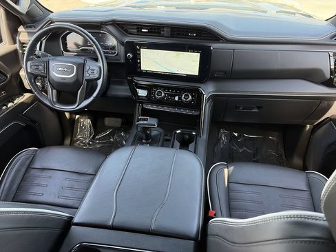 Used 2024 GMC Sierra 1500 AT4X AWD/4WD image 31