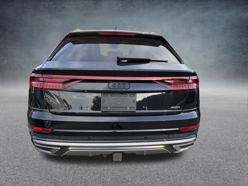 Used 2021 Audi Q8 AWD/4WD image 3