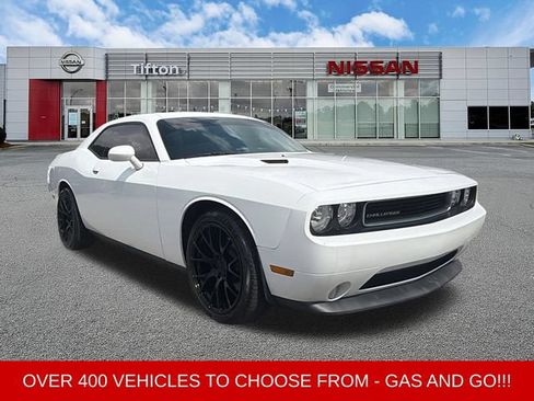 Used 2013 Dodge Challenger SXT Plus RWD image 1