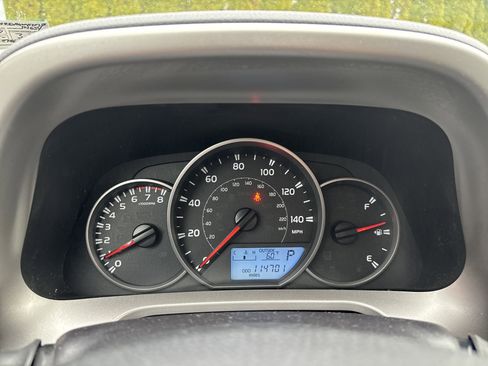 Used 2016 Toyota RAV4 LE image 21