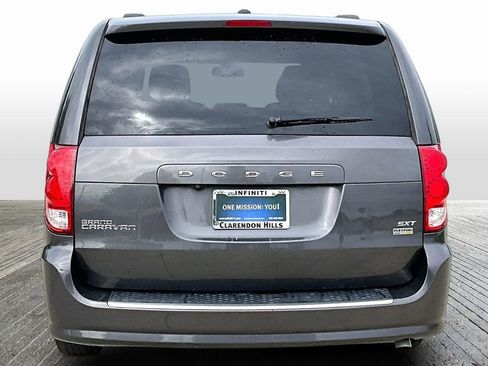 Used 2019 Dodge Grand Caravan SXT FWD image 7