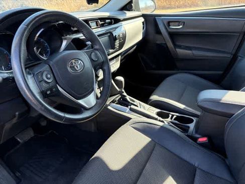 Used 2015 Toyota Corolla S image 10