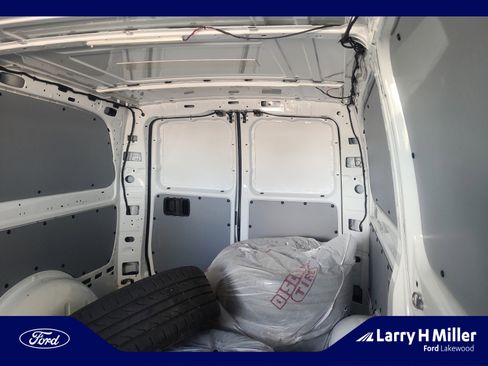 Used 2023 Mercedes-Benz Metris image 17
