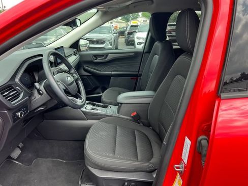 Used 2024 Ford Escape Active AWD/4WD image 4
