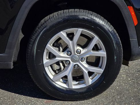 Used 2021 Jeep Grand Cherokee L Limited AWD/4WD image 22