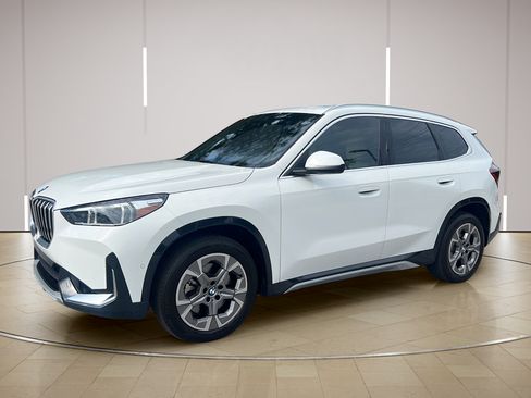 Used 2025 BMW X1 xDrive28i w/ Premium Package AWD/4WD image 1