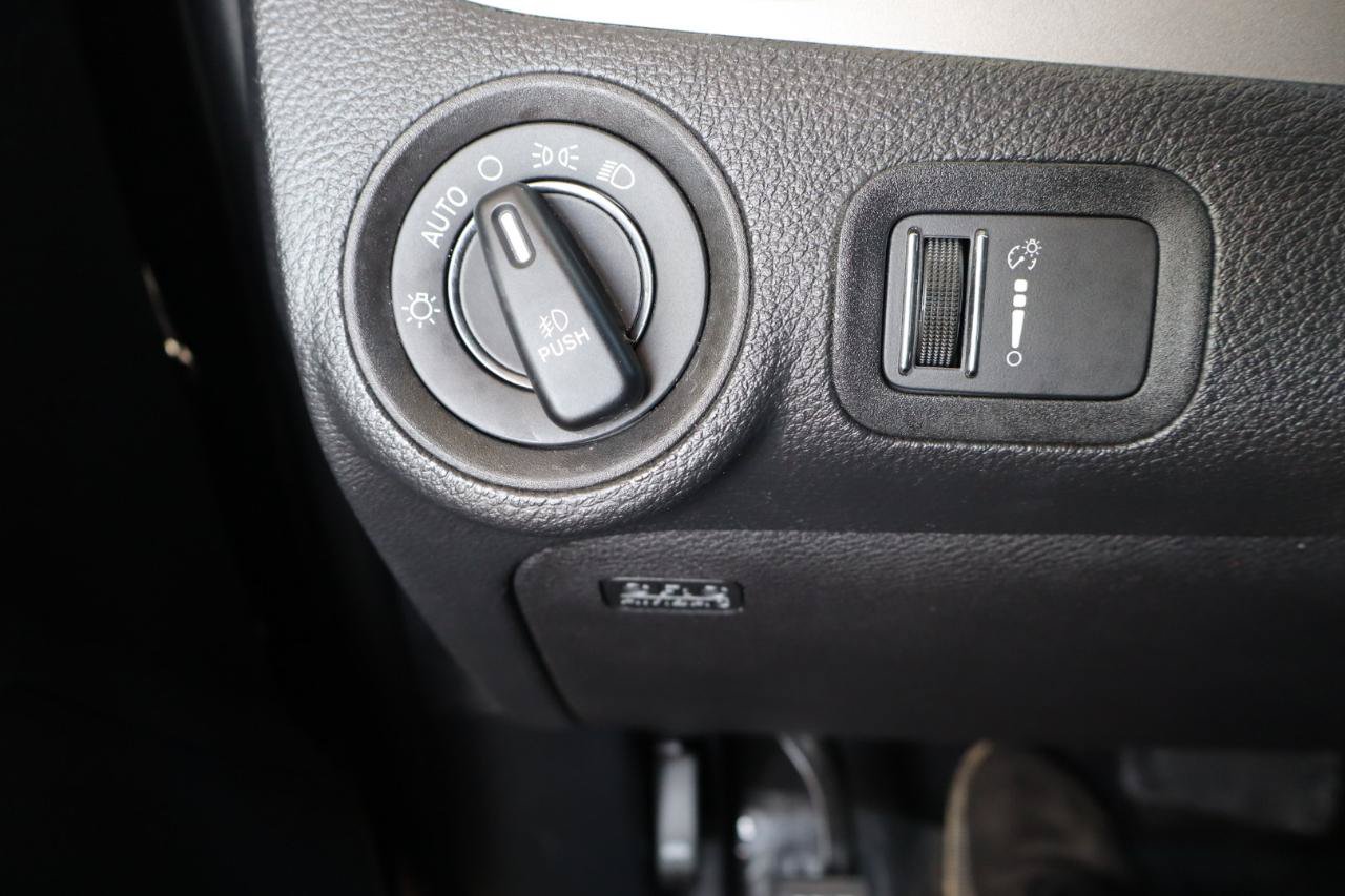 Used 2018 Dodge Journey Crossroad AWD/4WD image 24
