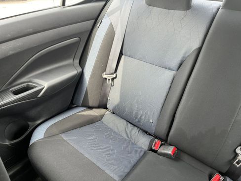 Used 2025 Nissan Versa SV FWD image 35