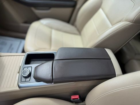 Used 2014 Mercedes-Benz ML 350 4MATIC image 31