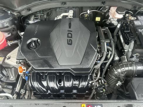 Used 2023 Hyundai Santa Fe SEL FWD image 19