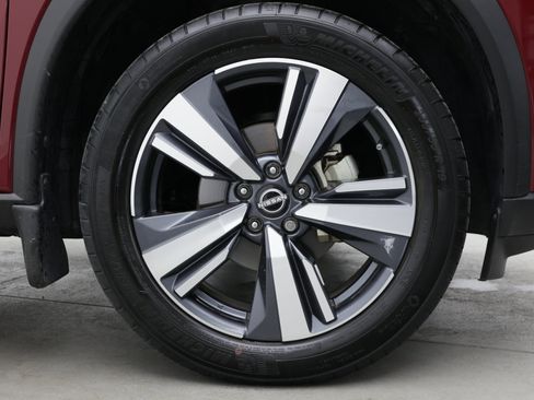 Used 2022 Nissan Rogue Platinum w/ Head-Up Display Package FWD image 8