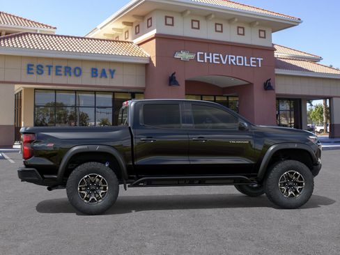 New 2026 Chevrolet Colorado ZR2 w/ Technology Package AWD/4WD image 5