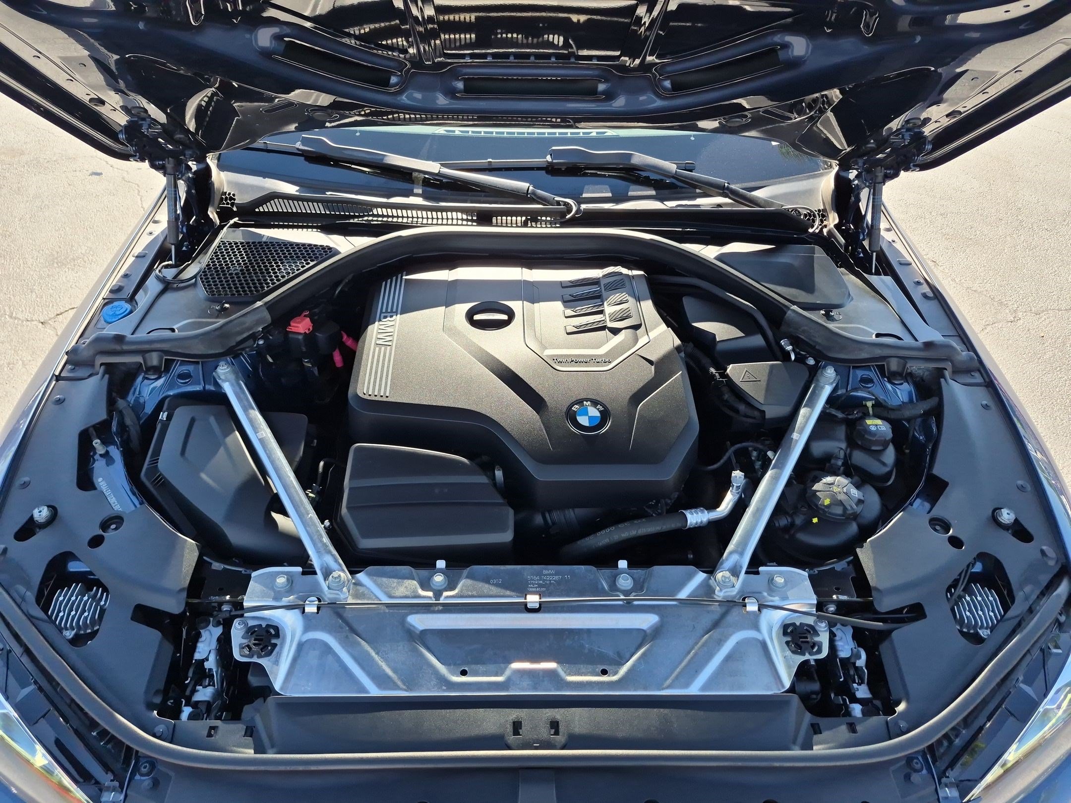 Certified 2022 BMW 430i xDrive Convertible w/ M Sport Package AWD/4WD image 33