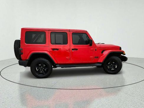 Used 2021 Jeep Wrangler Unlimited Sahara AWD/4WD image 7