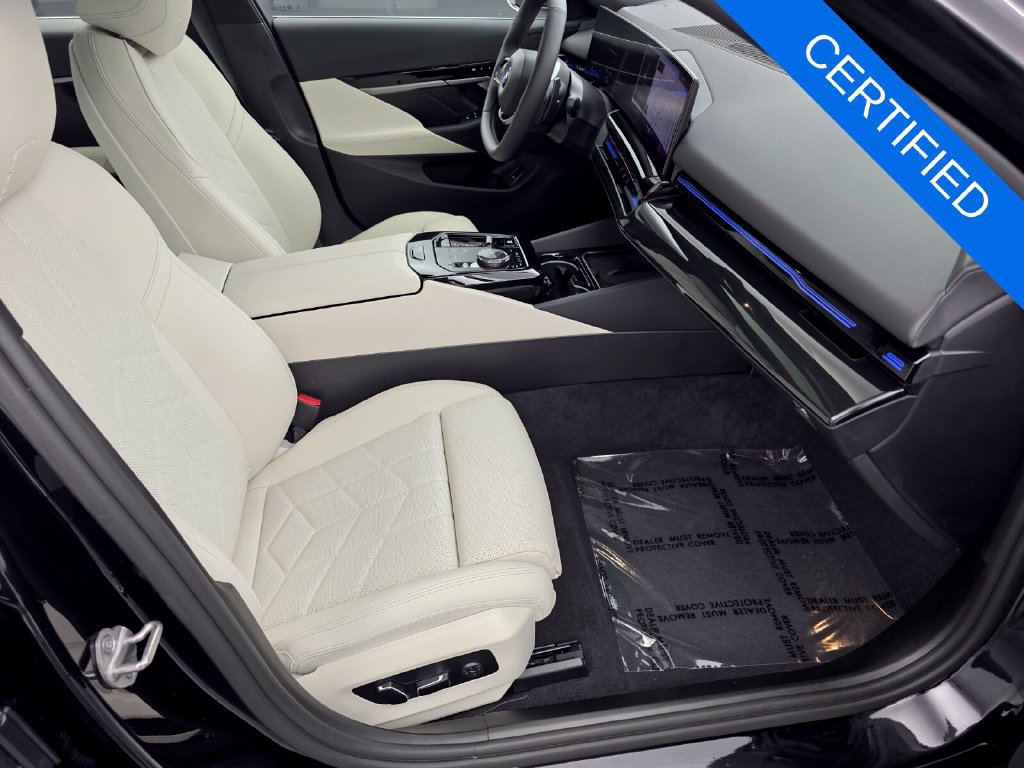 Certified 2024 BMW 530i w/ Convenience Package RWD image 27