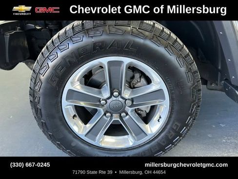 Used 2020 Jeep Wrangler Unlimited Sahara w/ Dual Top Group AWD/4WD image 13