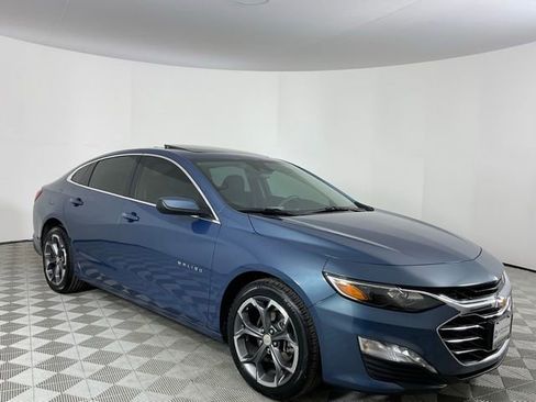 Used 2024 Chevrolet Malibu LT FWD image 3