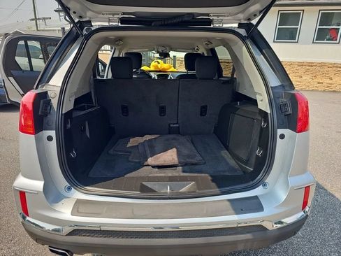 Used 2016 GMC Terrain SLE FWD image 23