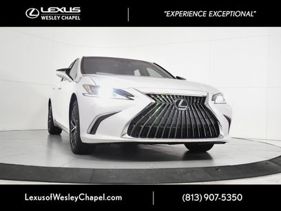 New 2025 Lexus ES 350 w/ Premium Package