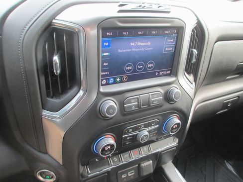 Used 2022 Chevrolet Silverado 1500 RST image 23