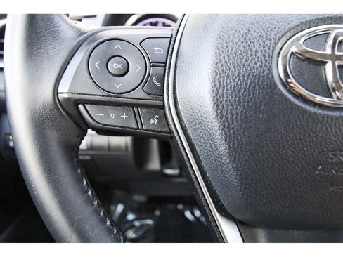 Used 2020 Toyota Camry SE image 15