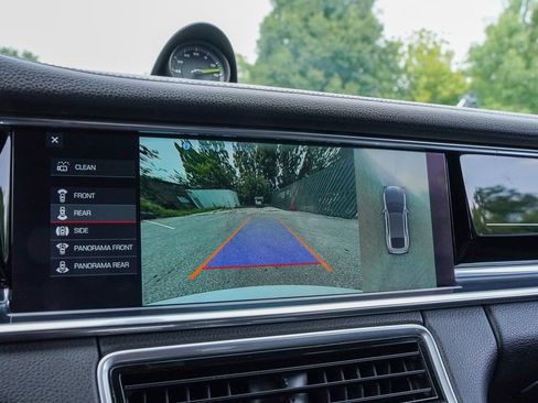 Used 2020 Porsche Panamera 4 AWD/4WD image 19