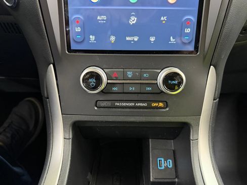 Used 2024 Ford Edge SEL w/ Convenience Package AWD/4WD image 27