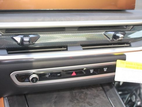 Used 2026 BMW X5 xDrive50e w/ Executive Package AWD/4WD image 14