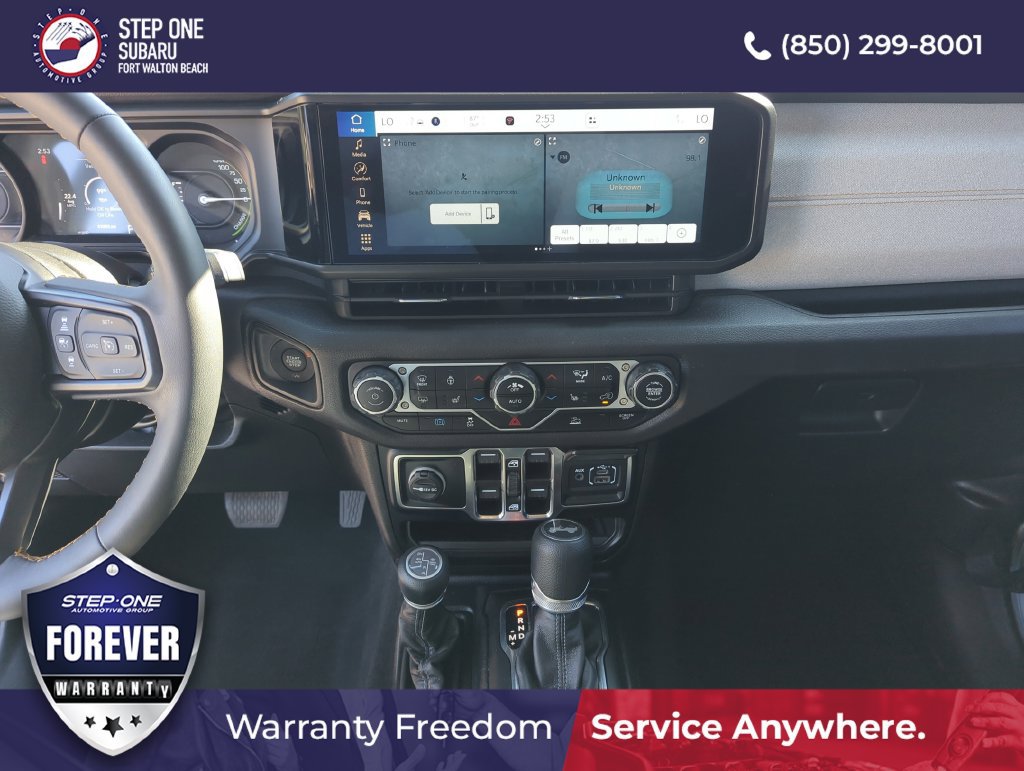 Used 2024 Jeep Wrangler Unlimited w/ Convenience Group AWD/4WD image 25