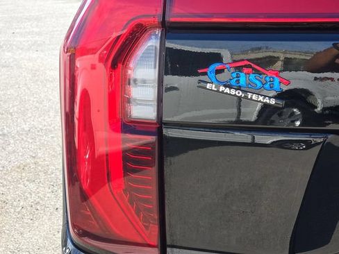 Used 2025 GMC Yukon Denali AWD/4WD image 10