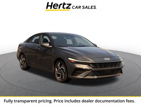 Used 2025 Hyundai Elantra SEL FWD image 1