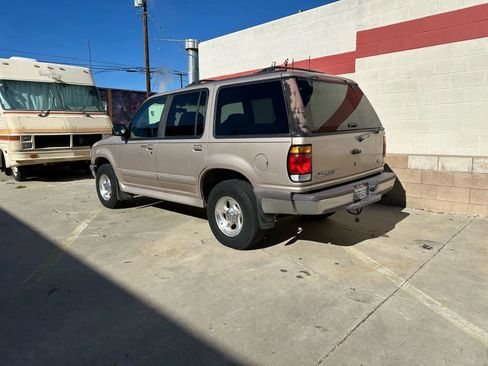 Used 1997 Ford Explorer 4WD 4-Door image 4