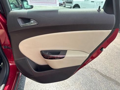 Used 2014 Buick Verano Convenience FWD image 22
