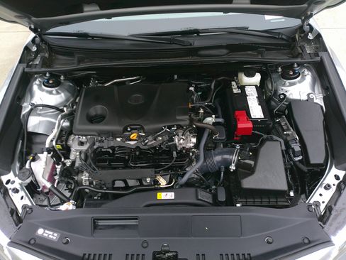 Used 2024 Toyota Camry XSE image 34