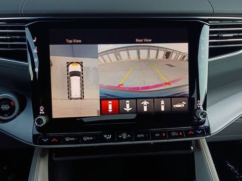 New 2026 Jeep Grand Wagoneer L Limited AWD/4WD image 9