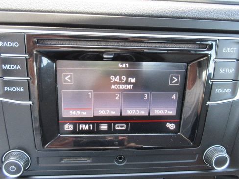 Used 2018 Volkswagen Jetta S FWD image 38