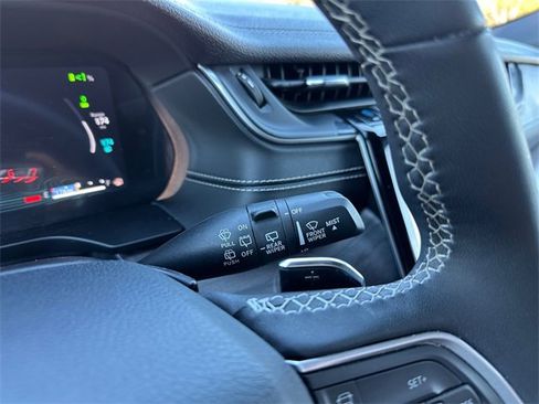 Used 2024 Jeep Grand Cherokee Limited 4xe image 25