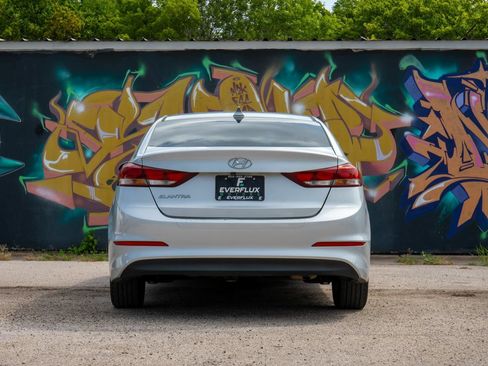 Used 2018 Hyundai Elantra SEL FWD image 9