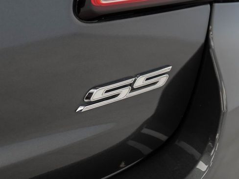 Used 2017 Chevrolet SS image 12