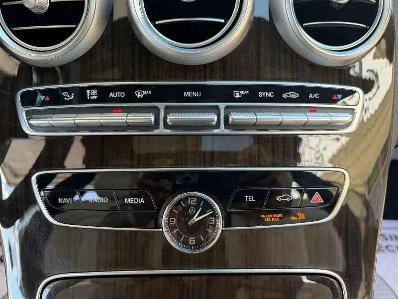 Used 2020 Mercedes-Benz C 300 Sedan image 34