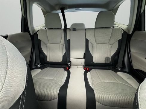 Used 2021 Subaru Forester Premium AWD/4WD image 34