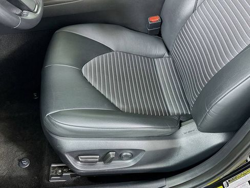 Certified 2024 Toyota Camry SE image 19