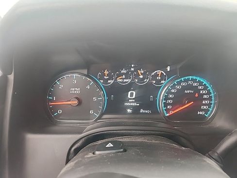 Used 2018 Chevrolet Suburban Premier AWD/4WD image 18
