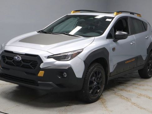 Used 2024 Subaru Crosstrek 2.5i Wilderness image 9