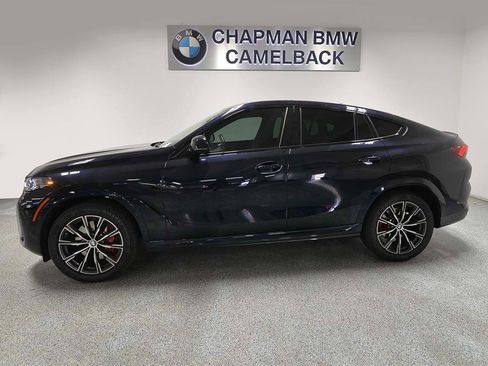 Certified 2025 BMW X6 xDrive40i w/ Premium Package AWD/4WD image 3