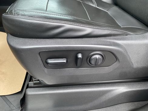 Used 2020 Chevrolet Silverado 1500 LTZ w/ LTZ Plus Package image 12